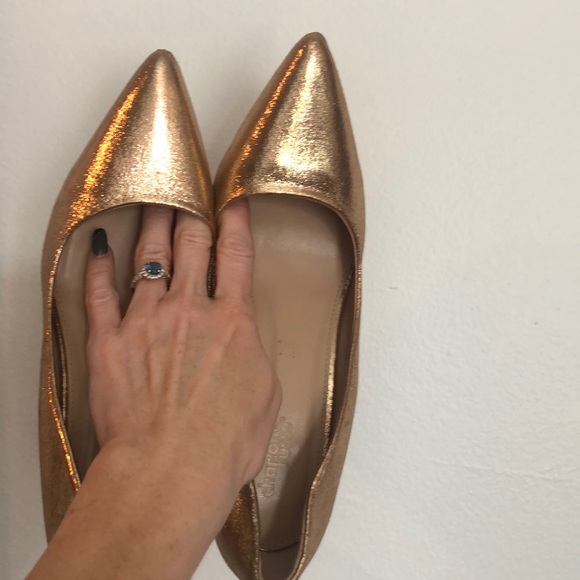 Gold/ Rose Gold size 8 metallic like heels - Picture 5 of 5